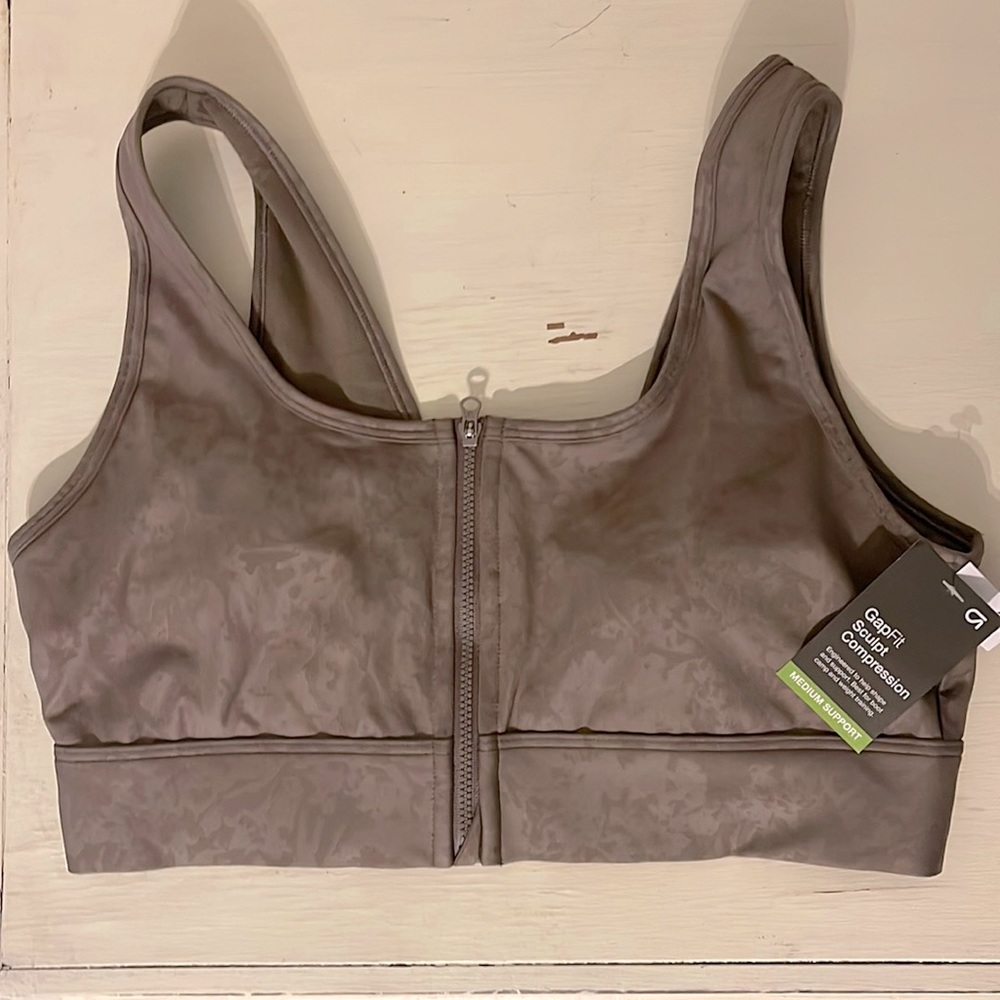 GapFit Sculpt Compression size L sports bra zip